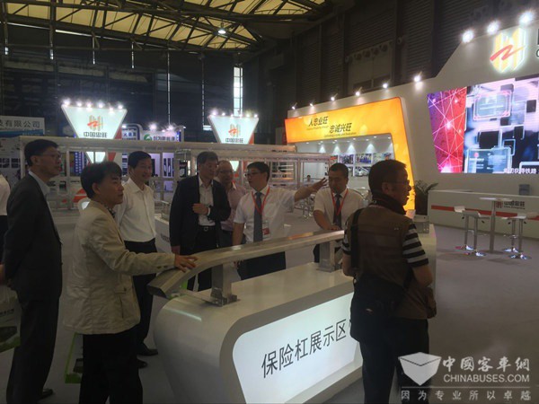 中國(guó)忠旺精彩亮相中國(guó)(上海)國(guó)際客車展(圖2) 中國(guó)忠旺精彩亮相中國(guó)(上海)國(guó)際客車展(圖2)