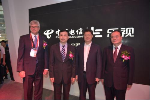 樂視手機中國電信天翼終端展臺成焦點(圖1) 樂視手機中國電信天翼終端展臺成焦點(圖1)