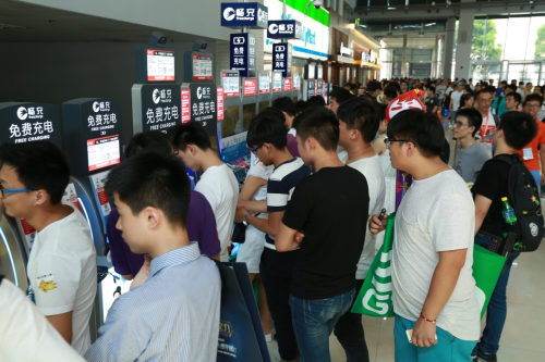 暢充科技借充電便民服務成2016CJ展黑馬(圖2) 暢充科技借充電便民服務成2016CJ展黑馬(圖2)