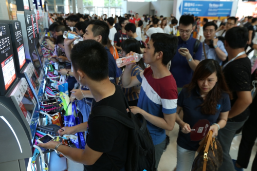 暢充科技借充電便民服務成2016CJ展黑馬(圖3) 暢充科技借充電便民服務成2016CJ展黑馬(圖3)