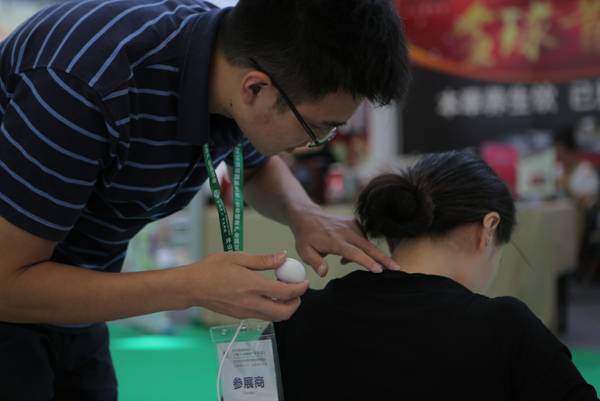 深圳生物健康展，新一代智能艾灸儀受追捧(圖3)