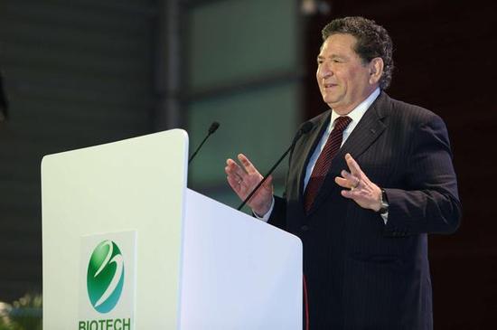 加州大學圣地亞哥分校教授、原美國克林頓總統國家腫瘤顧問委員會委員阿佛?羅伊斯頓（Ivor Royston）做主題演講