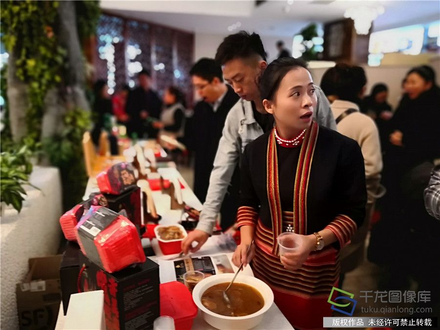 永不閉幕的展銷會(huì) 云南臨滄綠色產(chǎn)品在京辦起(圖4)